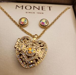 Monet Locket Necklace With Matchings